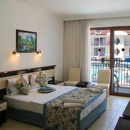 By Z Hotel 4*